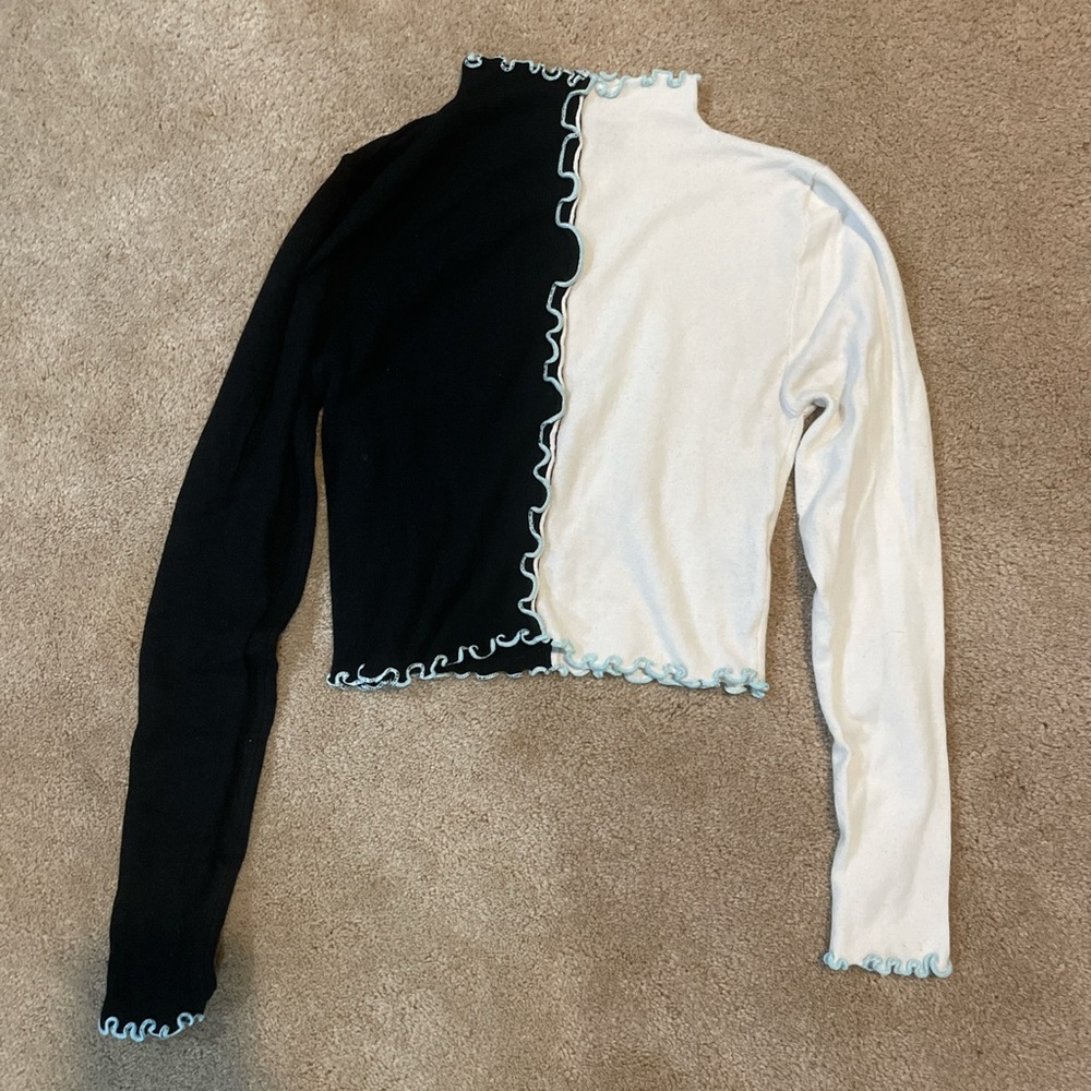 Blue Blush Cropped Sweater